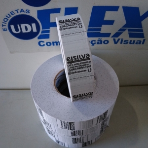 etiquetas em tecido nylon resinado para uniformes e camisetas 