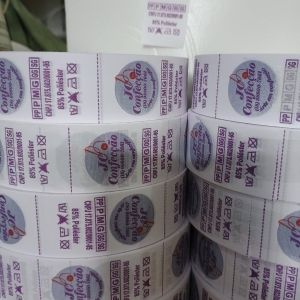 etiquetas em tecido nylon resinado para uniformes e camisetas 