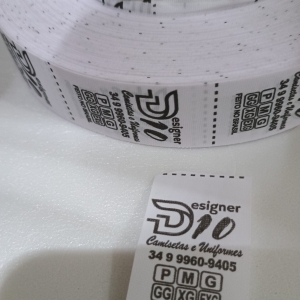 etiquetas em tecido nylon resinado para uniformes e camisetas 