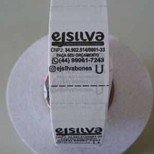 etiquetas em tecido nylon resinado para uniformes e camisetas 